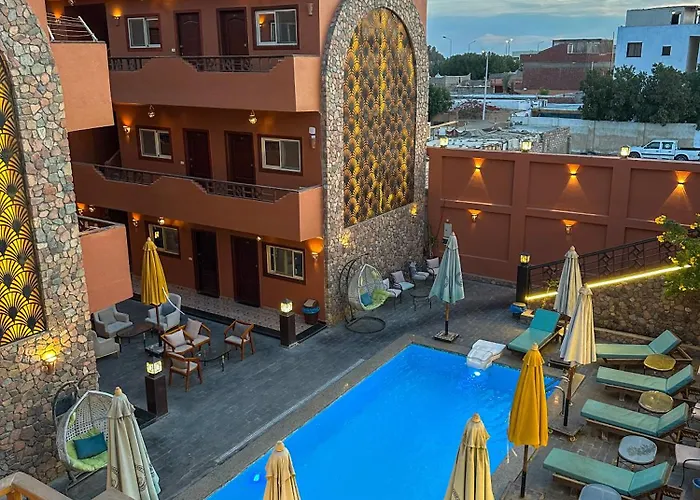 Sunset Luxury Szálloda